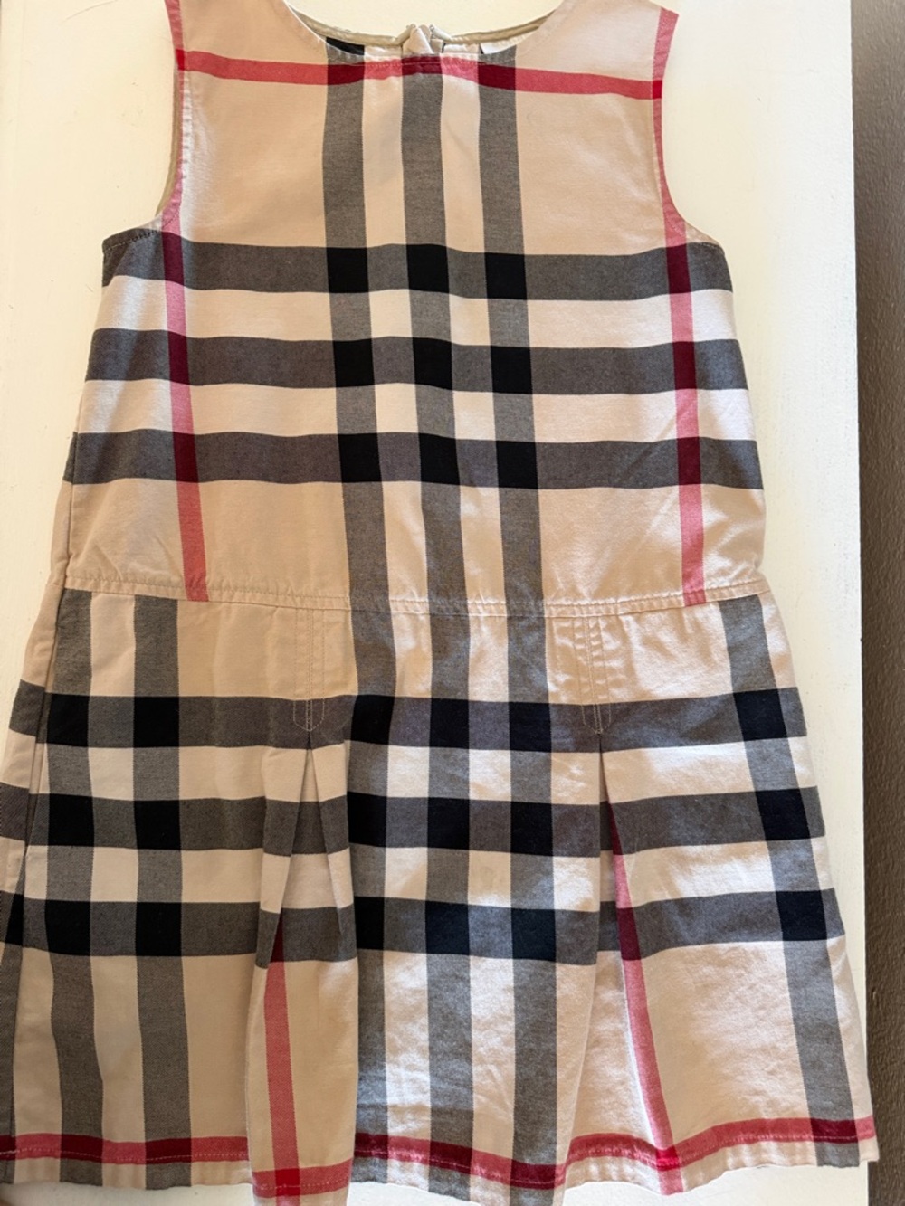 Burberry pleated dress for girls